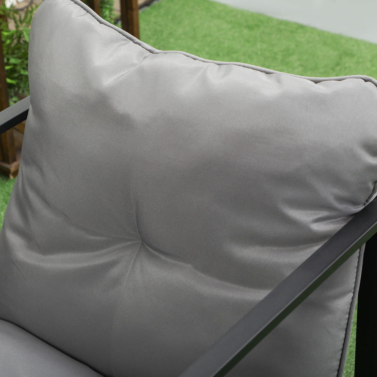 Outsunny Gartenmöbel-Set, 1 Glastisch, 2 Sessel. 1 Sofa, wetterbeständig,114 cm x 70 cm x 67 cm, Grau+Schwarz