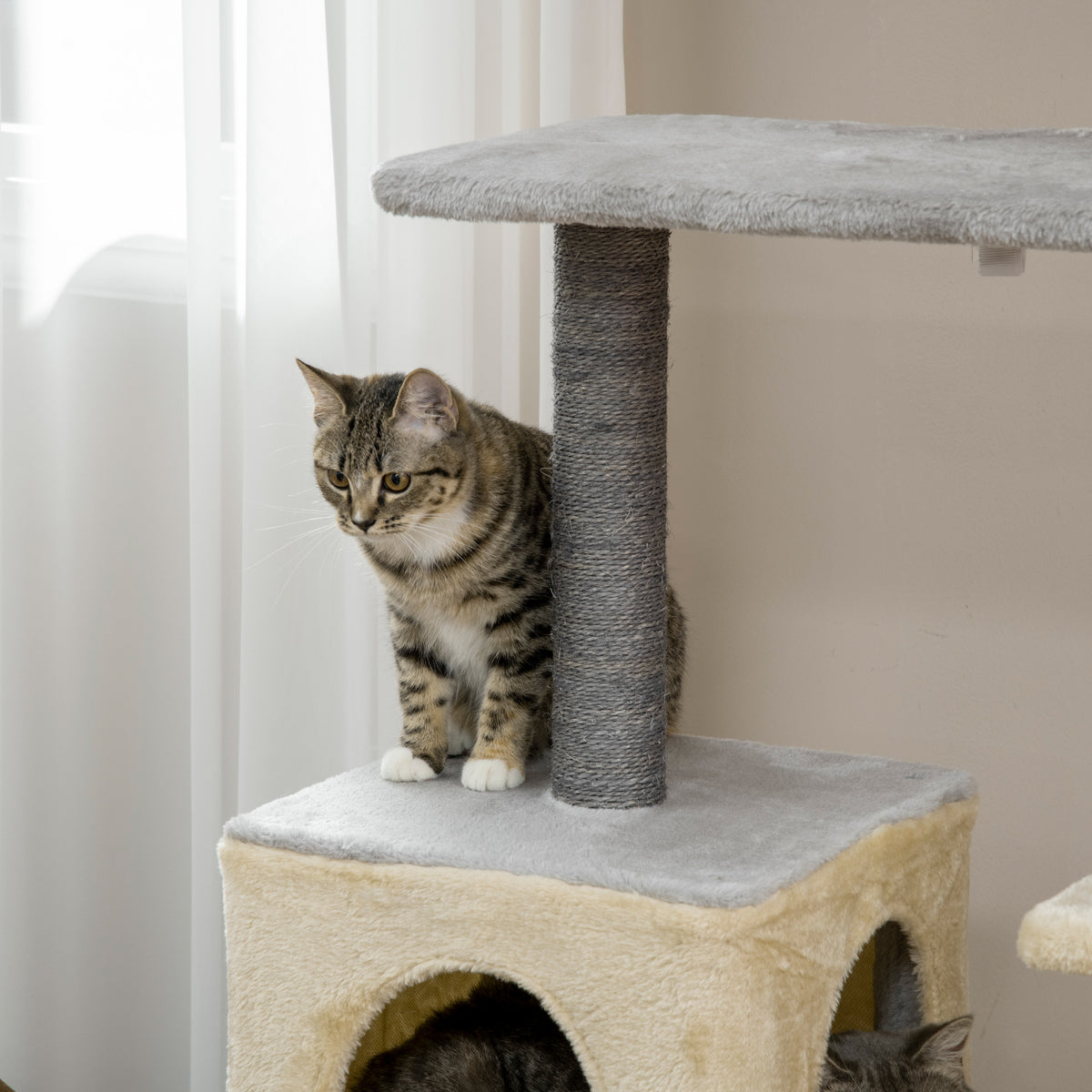 PawHut Kratzbaum für Katzen 156cm hoch mit Liegebett, Höhle und Sisal