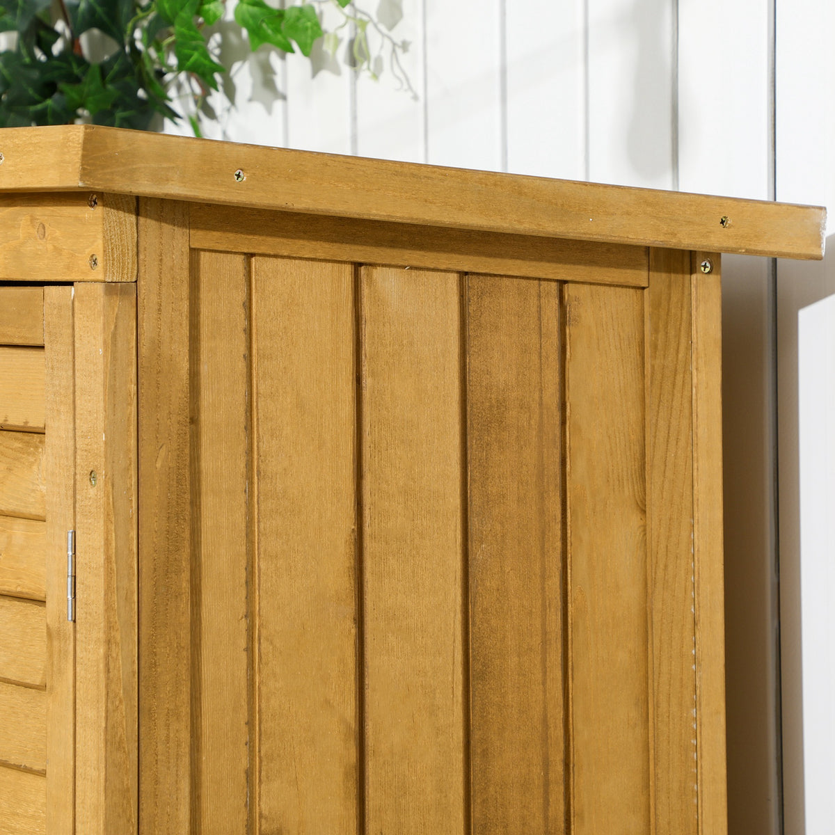 Outsunny Geräteschuppen mit Lamellentüren 3 Regale wetterbeständig 87 cm x 46,5 cm x 160 cm Tannenholz Braun