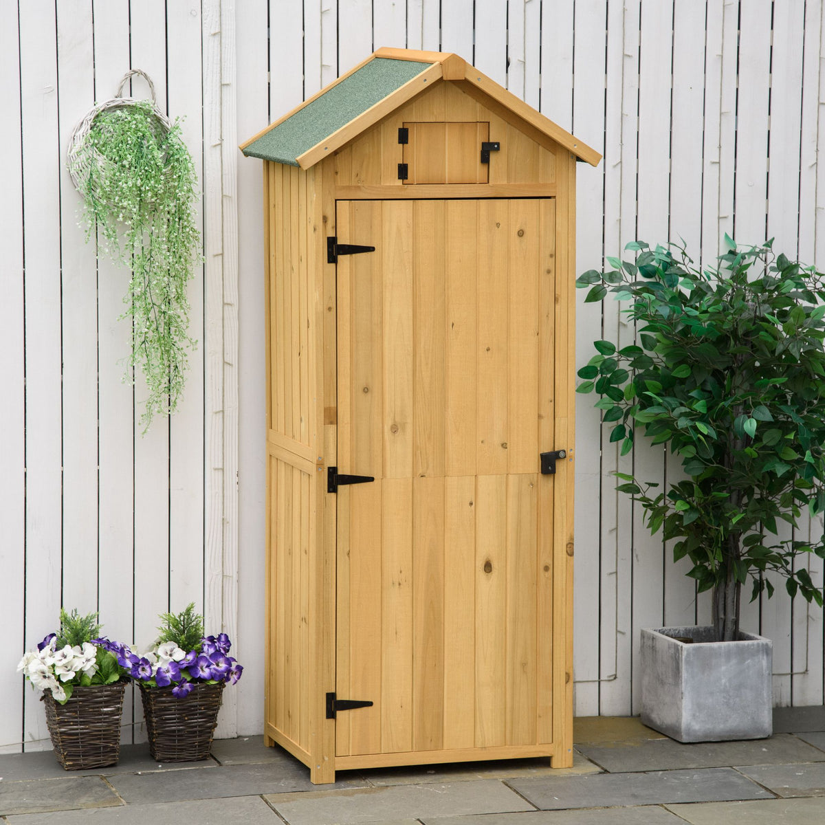 Outsunny Gartenschrank Gartenhaus Gerätehaus Geräteschuppen mit Fachböden Asphaltdach Fenster Holz Gelb+Grün 77 x 54,2 x 179 cm