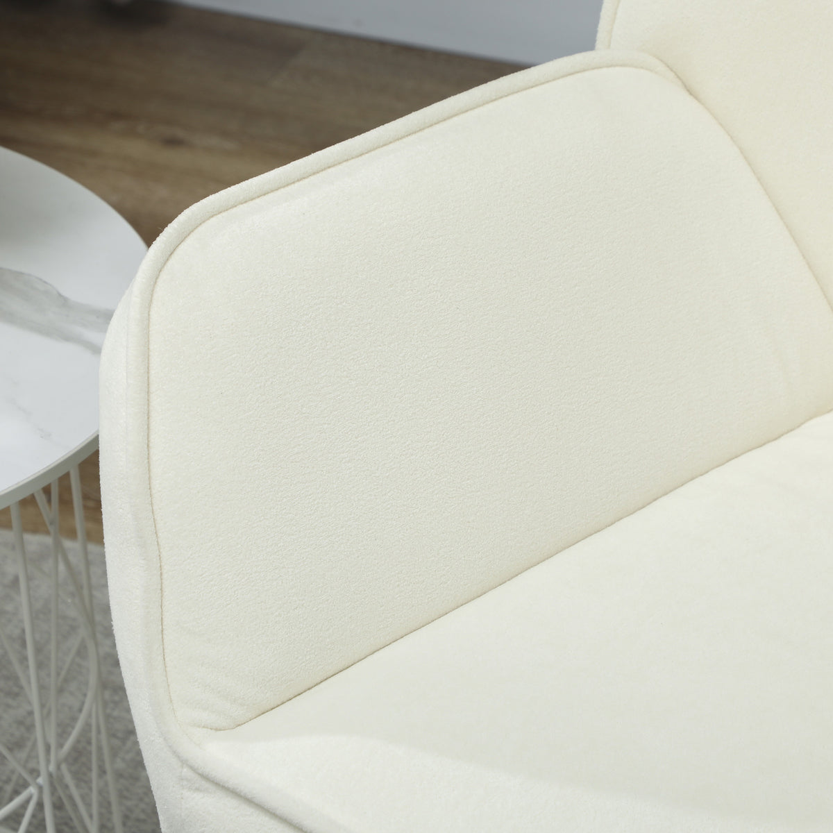 HOMCOM Loungesessel mit breitem und gepolstertem Sitz, Samtbezug und Metallbeinen, Sessel für Wohnzimmer Creme